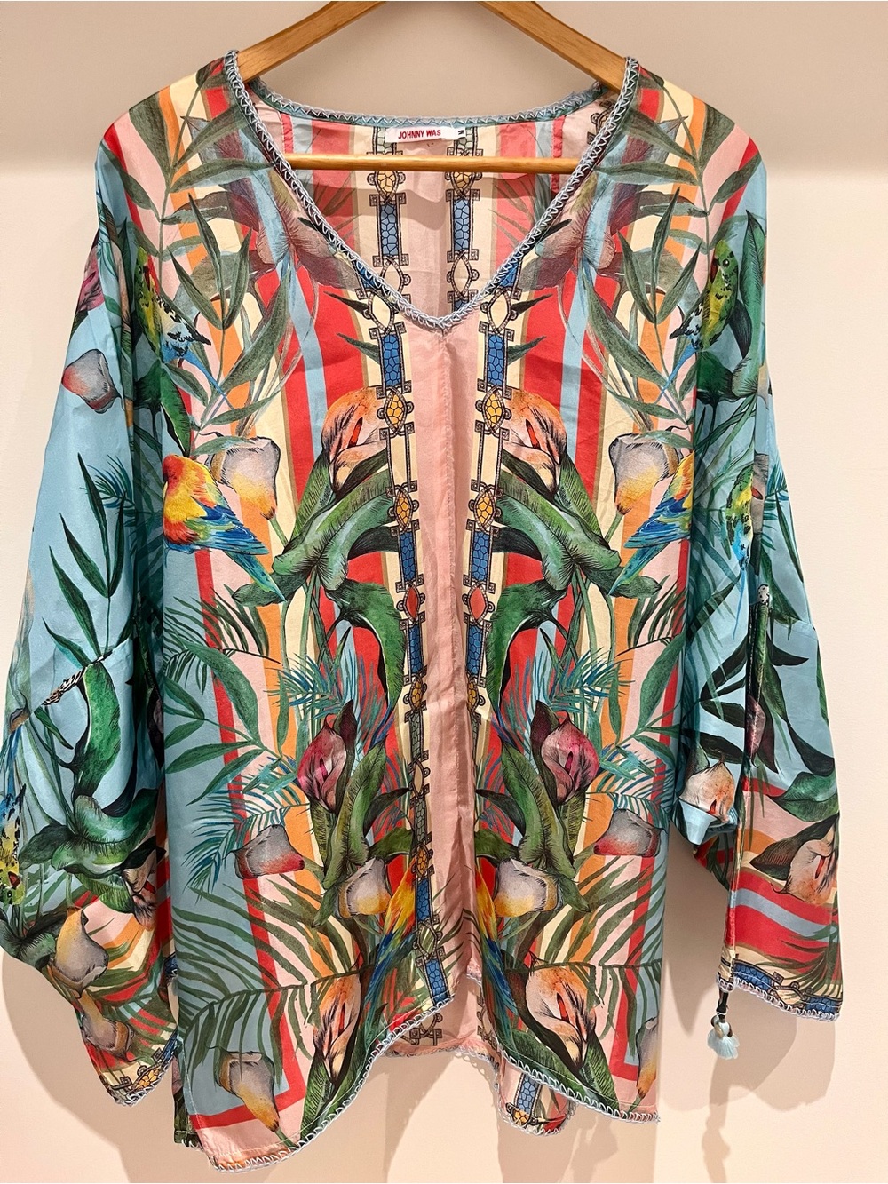 Johnny Was Capri Botanical Parrot Print V-Neck Tunic 100% Silk Medium
